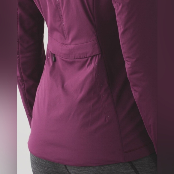 Lululemon Run For Cold Jacket Primaloft Reflective Plum Size 6 Pre-owned - Picture 6 of 13